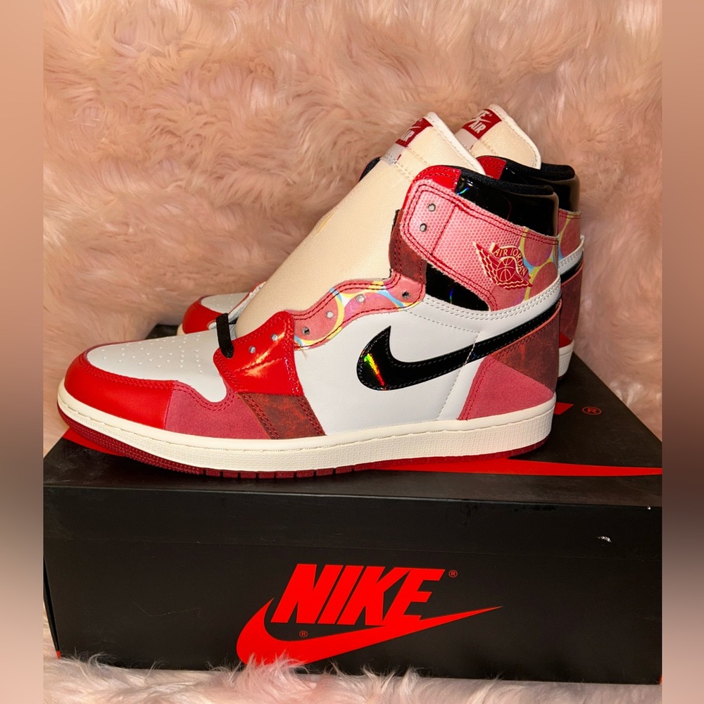 Jordan 1 Retro High OG (Spider-Man Across the Spider-Verse)